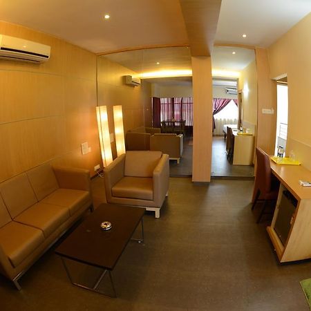 Hotel Ayush International Μπανγκαλόρ Εξωτερικό φωτογραφία