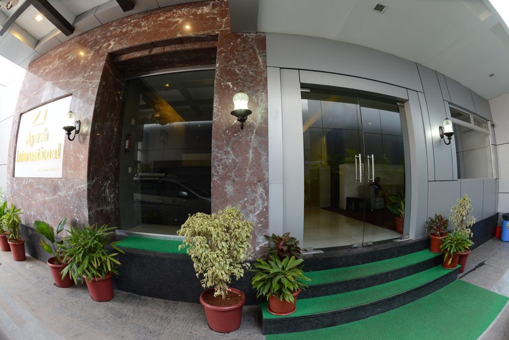 Hotel Ayush International Μπανγκαλόρ Εξωτερικό φωτογραφία