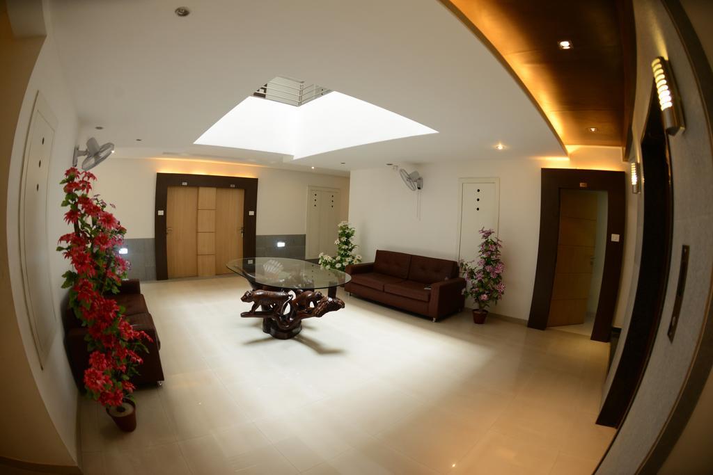 Hotel Ayush International Μπανγκαλόρ Εξωτερικό φωτογραφία